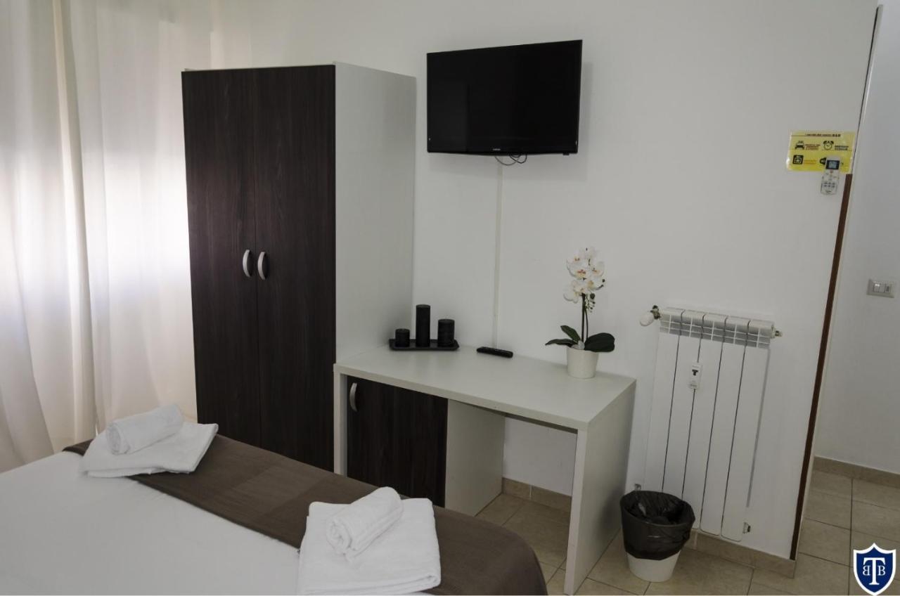 Tiburtina Inn Guest House Rome Buitenkant foto