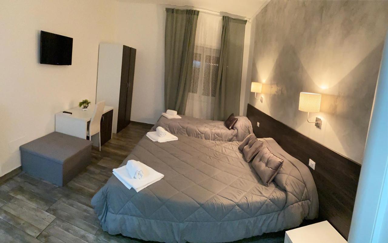 Tiburtina Inn Guest House Rome Buitenkant foto